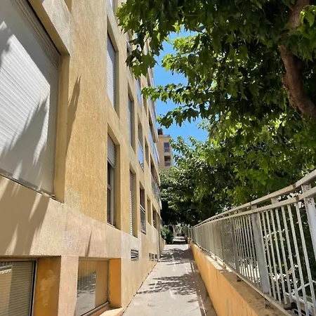 La Pitcholine, Avec Balcon Au Vieux Port